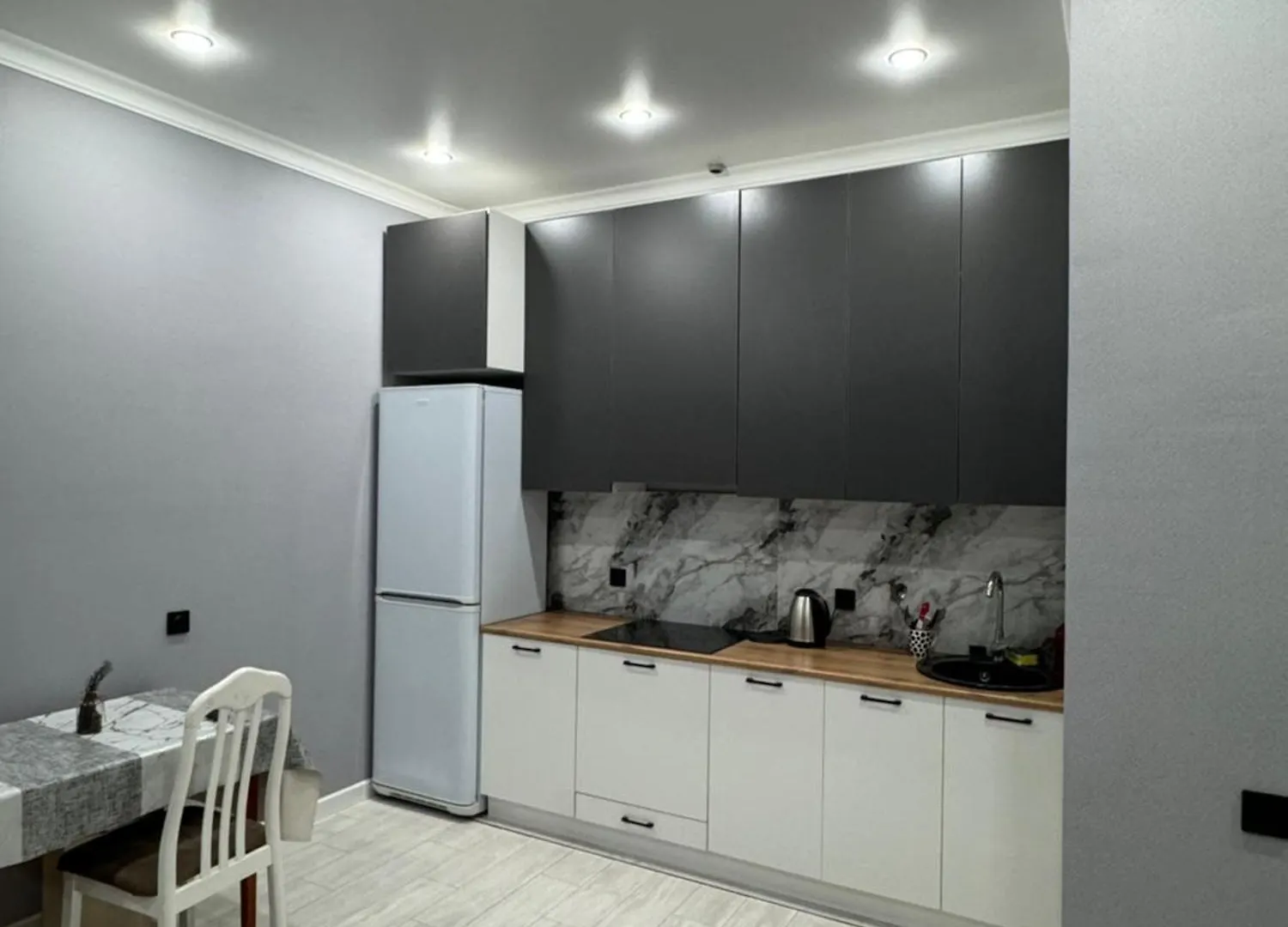 Уютная Квартира В Центре Левого Берега Nur-Sultan  Apartment